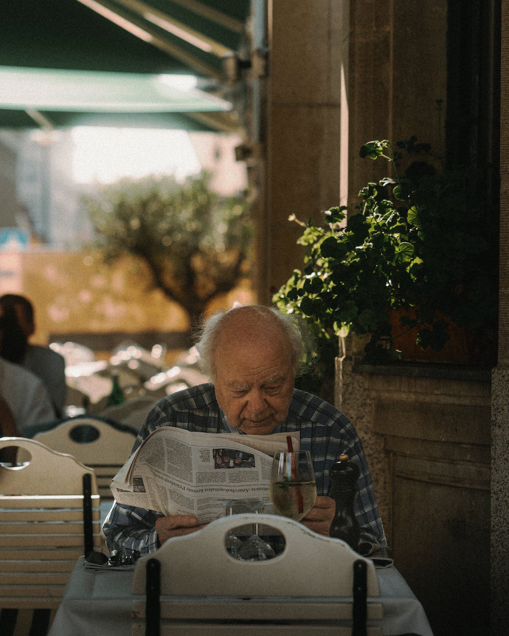 Embrace the Golden Years: Top 10 Things to Do When Starting Your Retirement Journey