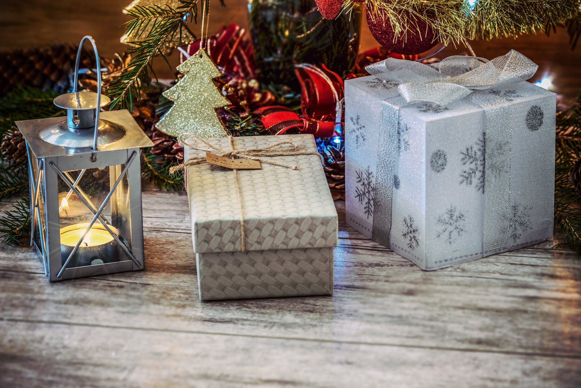 The Ultimate Christmas Gift Guide for Her: 36 Thoughtful Ideas to Make Her Holidays Merry and Bright