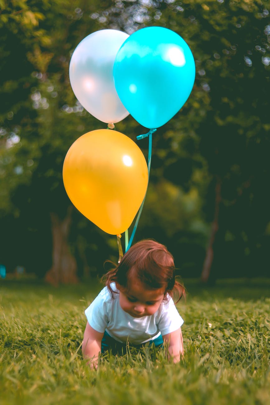Exploring Movement: A Guide to Help Your Baby Crawl